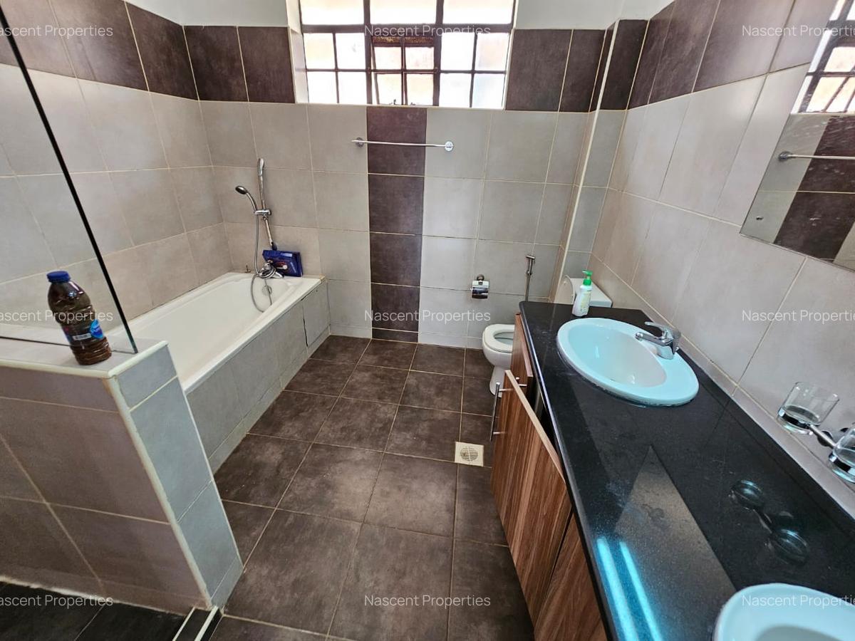 4 Bed Villa with En Suite in Kitisuru - 11