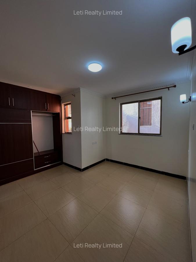 5 Bed Townhouse with En Suite in Lavington - 5