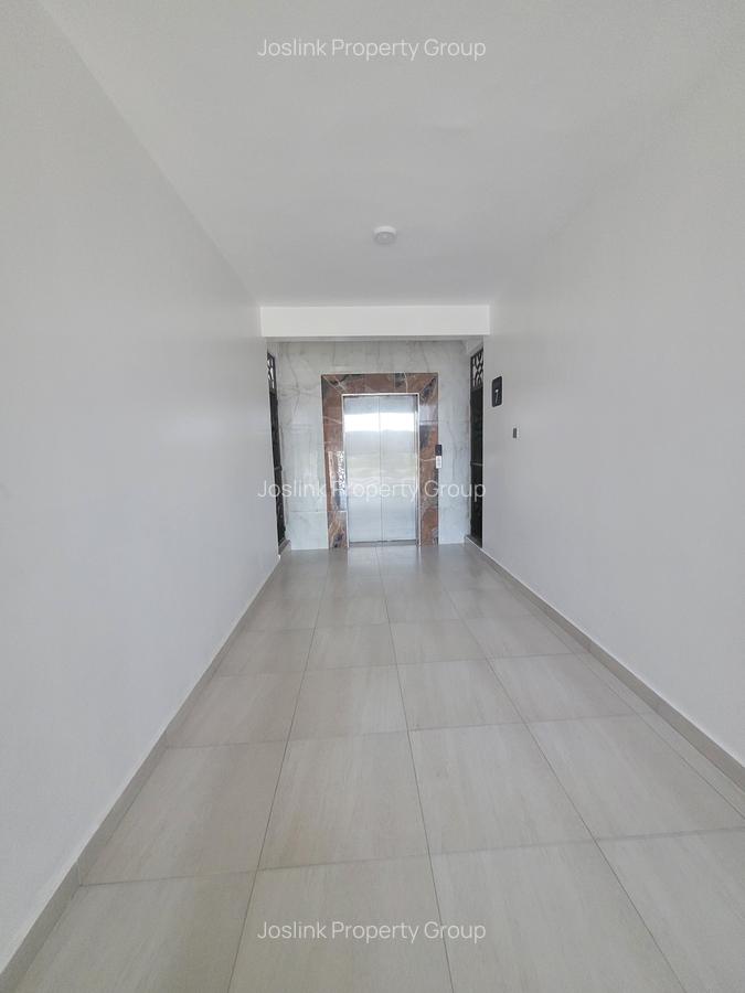 4 Bed Apartment with En Suite at Moyern Drive - 10