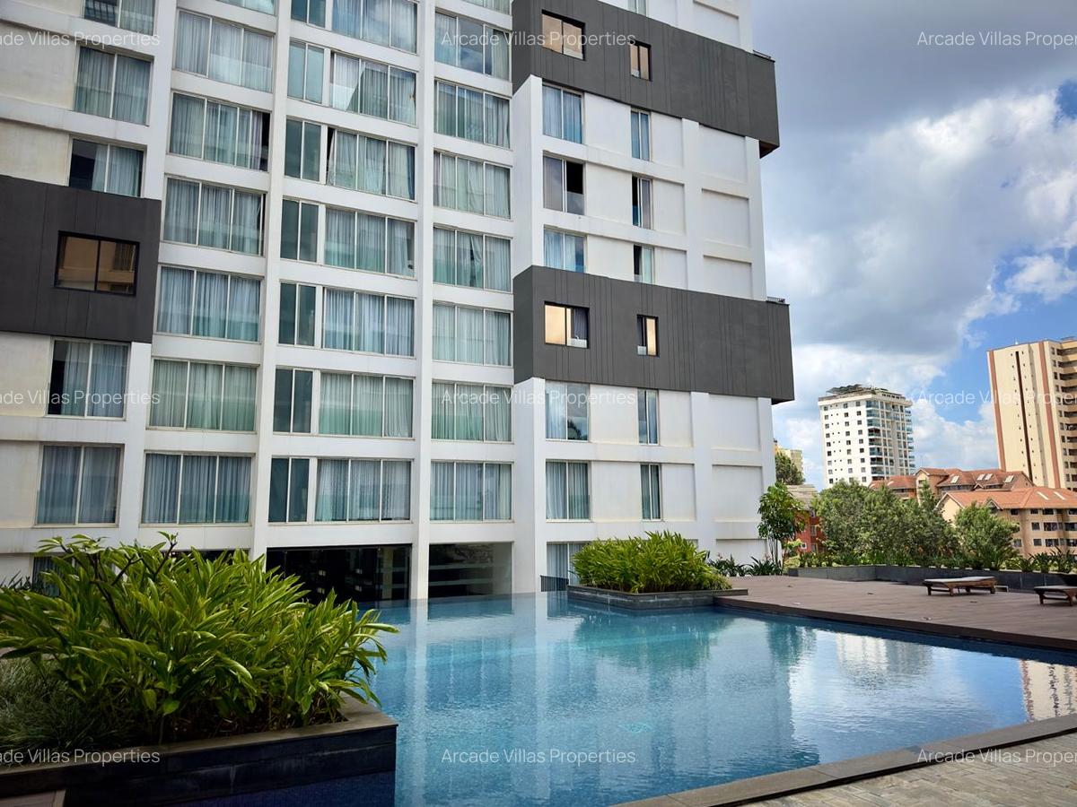 Serviced 3 Bed Apartment with Swimming Pool in Dennis Pritt - 1