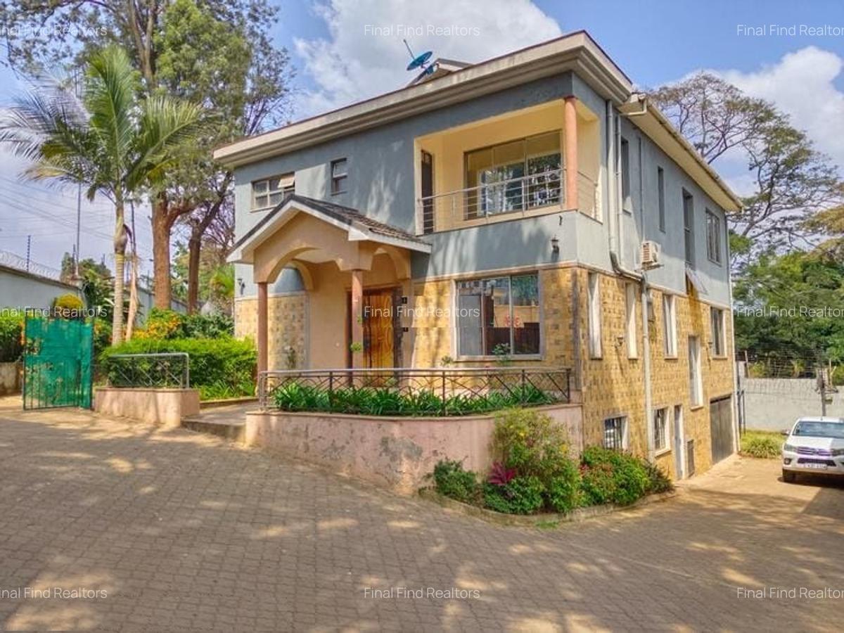 5 Bed Townhouse with En Suite in Westlands Area - 2