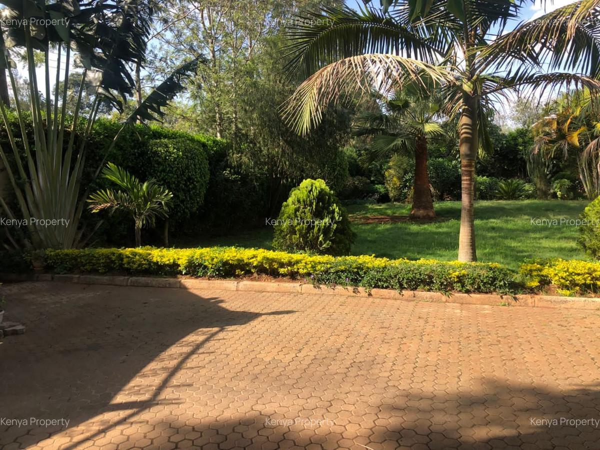 4 Bed Townhouse with En Suite at Fana Road - 13