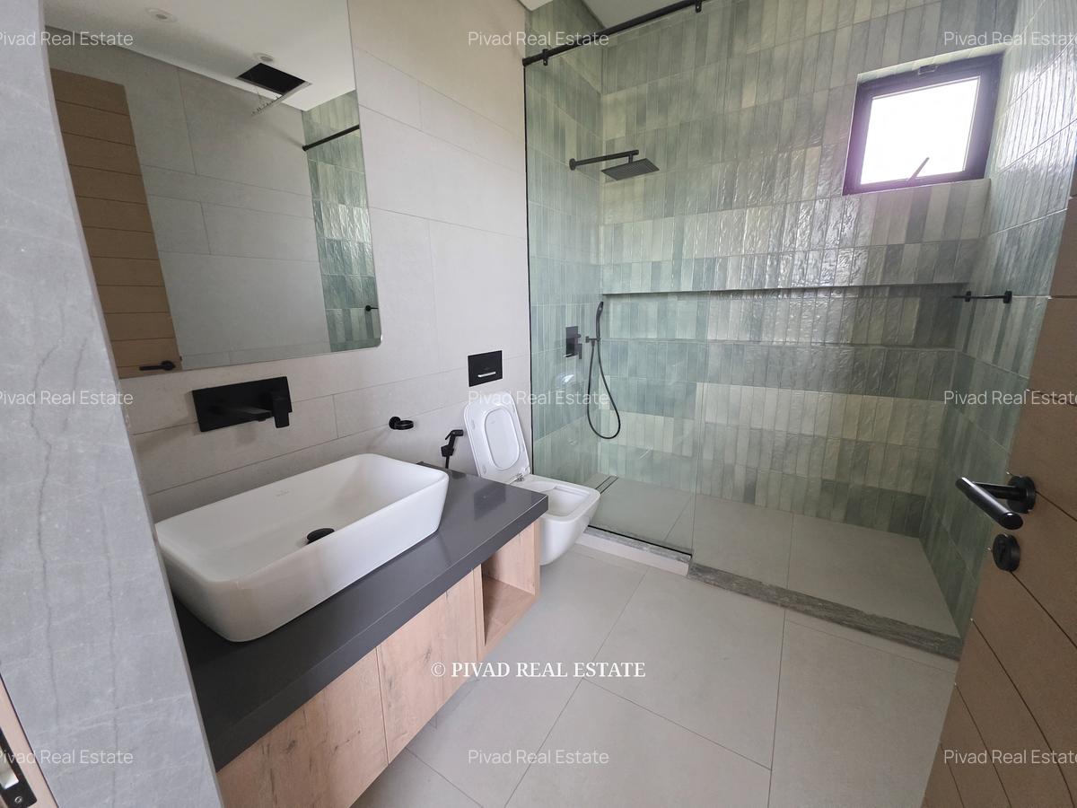 5 Bed Townhouse with Staff Quarters in Westlands Area - 16