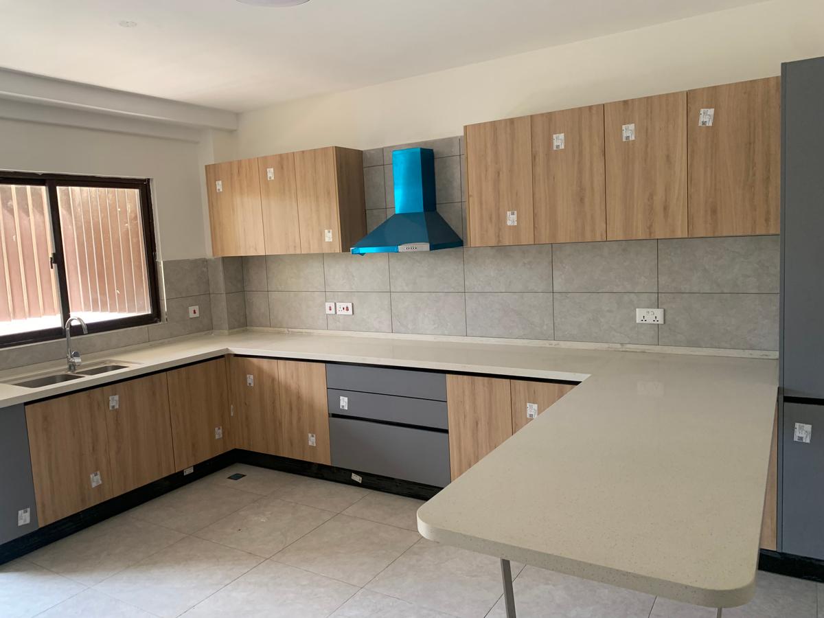 3 Bed Apartment with En Suite in Kileleshwa - 3