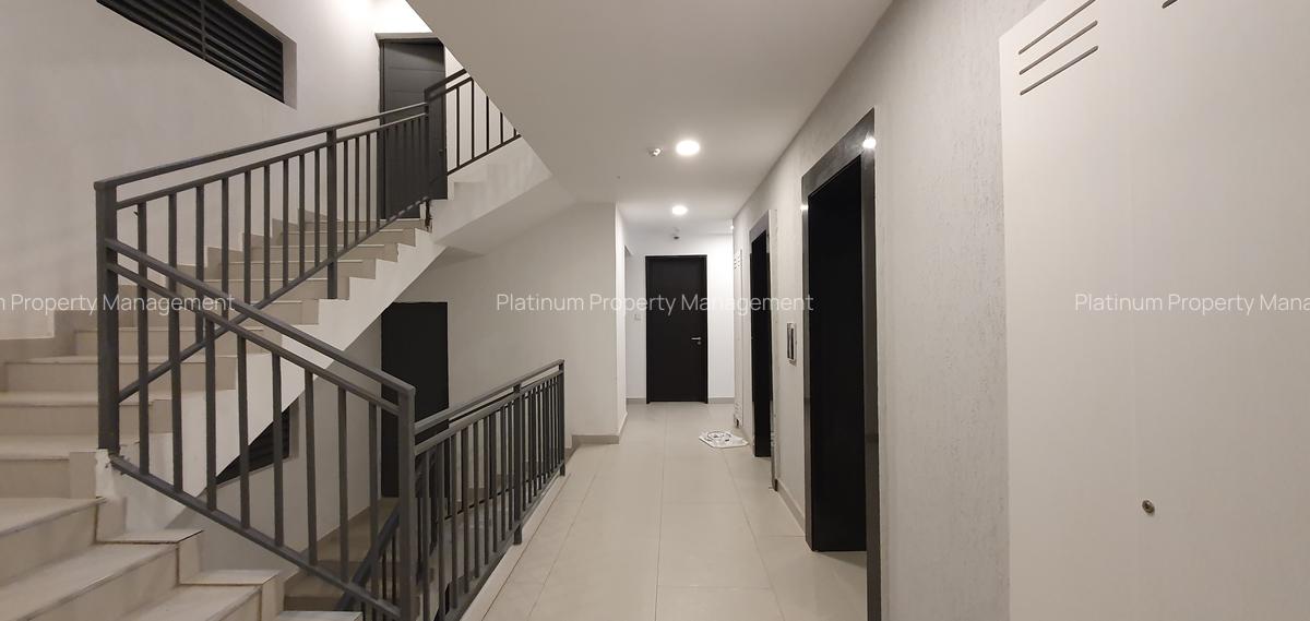 3 Bed Apartment with En Suite in General Mathenge - 17