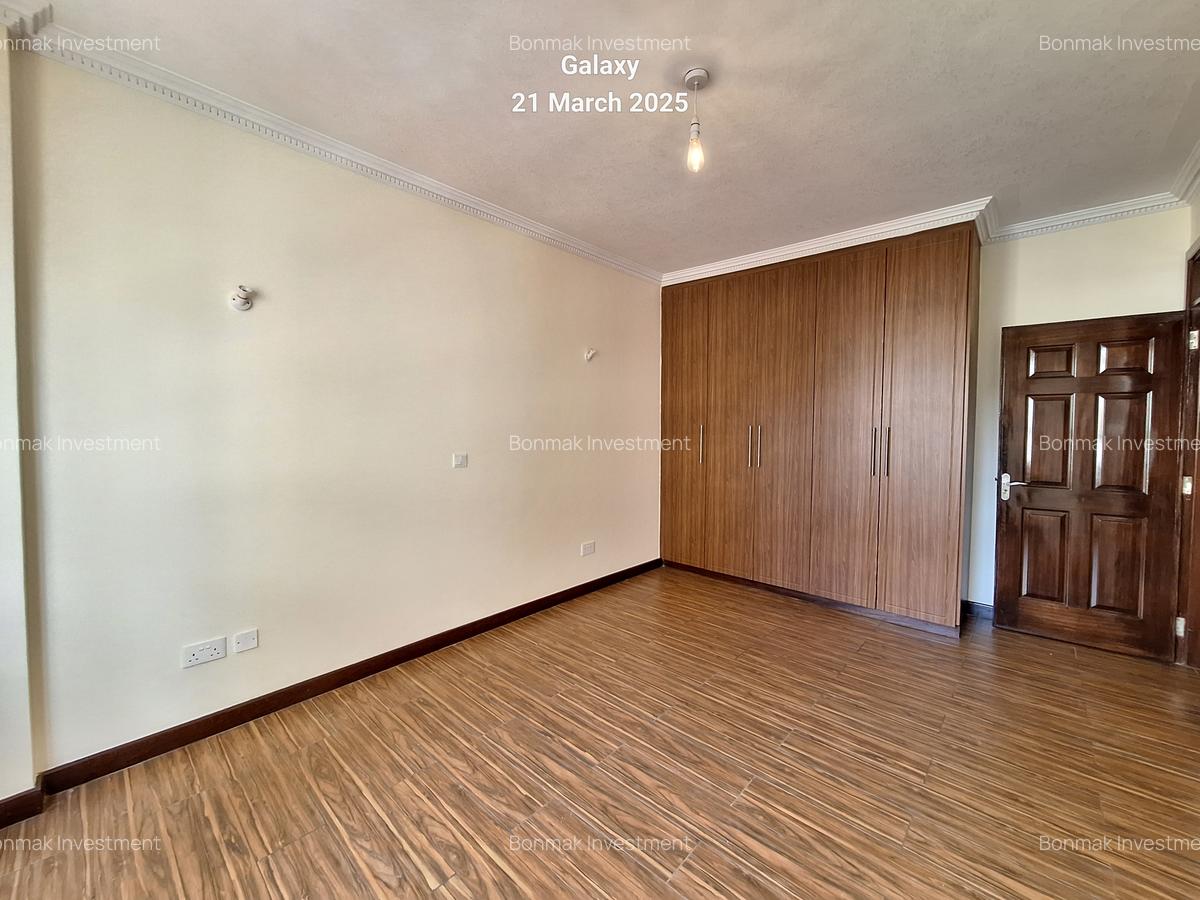 3 Bed Apartment with En Suite at Brookside Drive. - 16