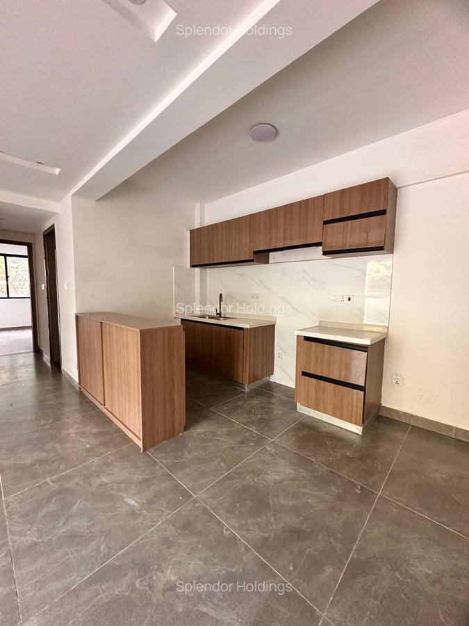 Serviced 2 Bed Apartment with En Suite in Riverside - 3