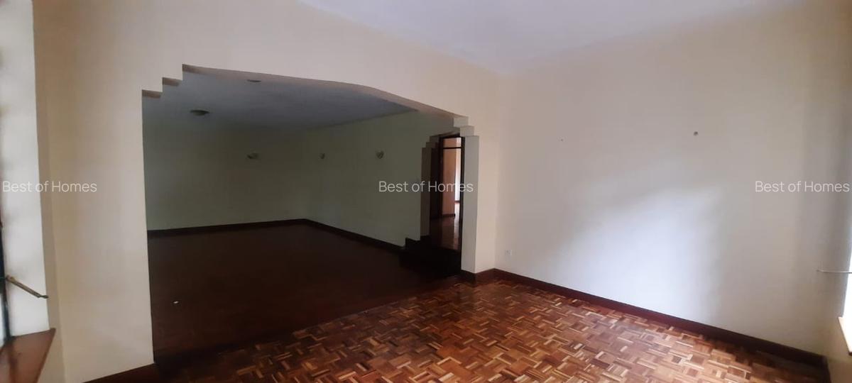 4 Bed Townhouse with En Suite in Lavington - 7