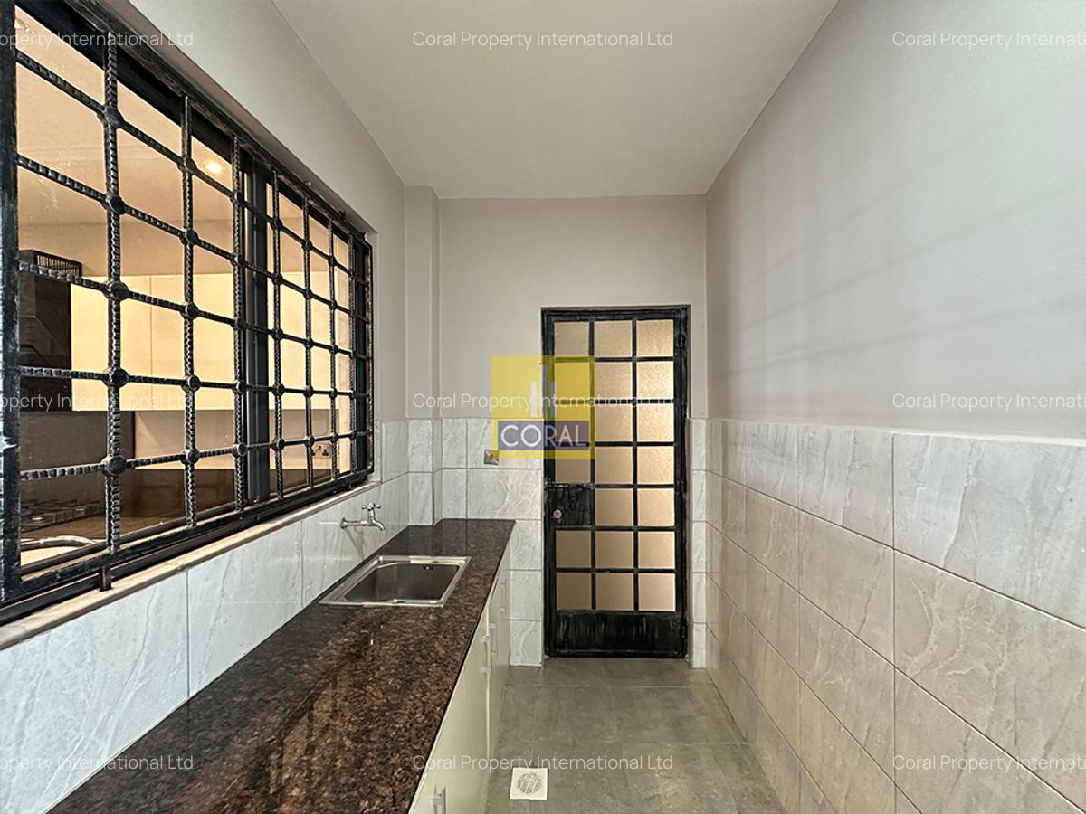 2 Bed Apartment in Parklands - 16