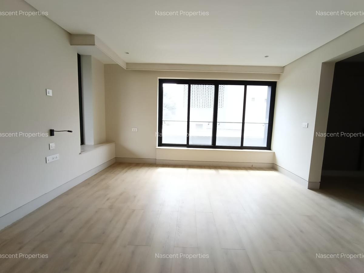 5 Bed Villa with En Suite in Kyuna - 15