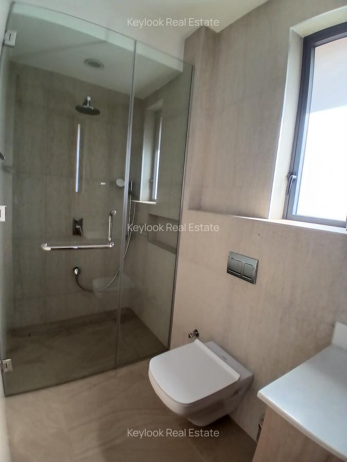 5 Bed Townhouse with En Suite at Lavington Green - 13