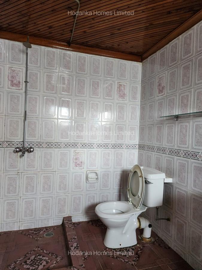 4 Bed Villa with En Suite in Lavington - 11