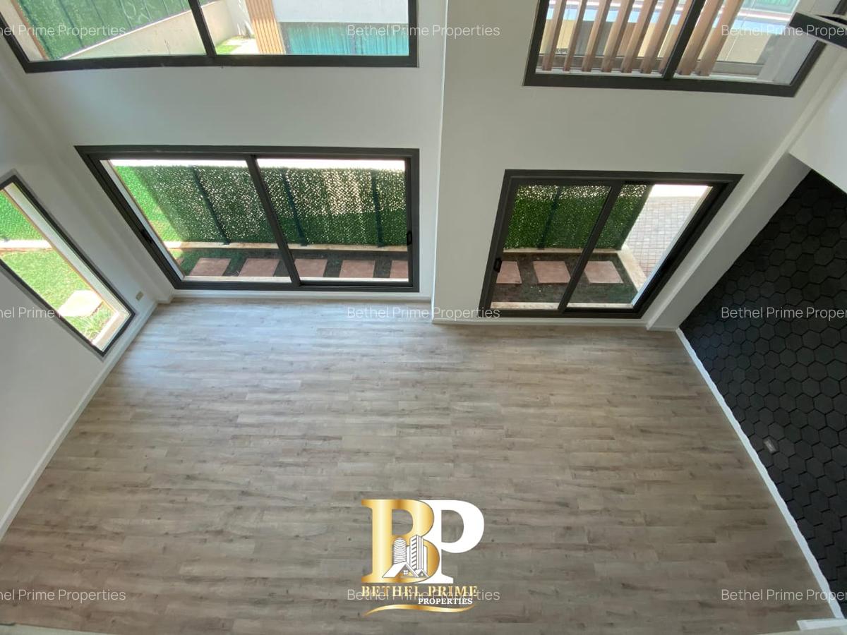 5 Bed Townhouse with En Suite in Lavington - 5