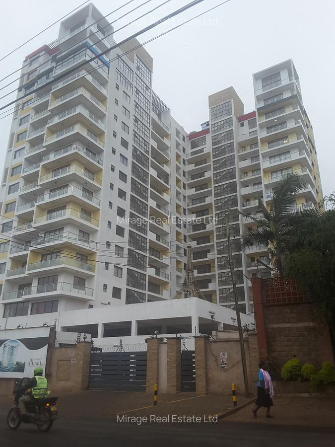 4 Bed Apartment with En Suite in Brookside - 2