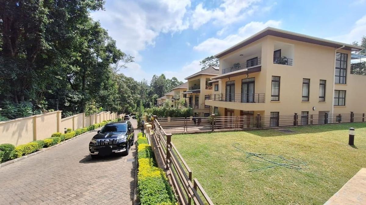 5 Bed Townhouse with En Suite at Njumbi Road - 3