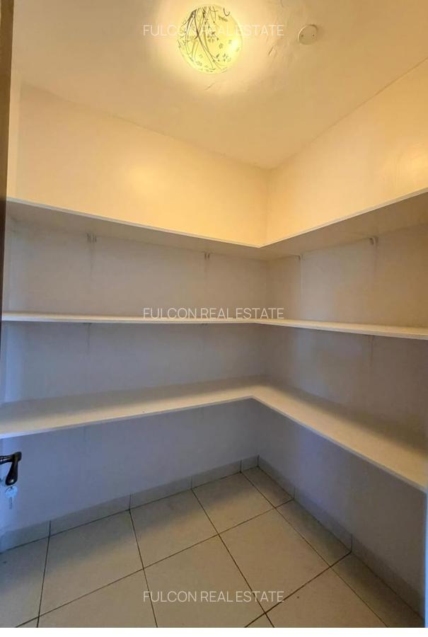 4 Bed Apartment with En Suite in General Mathenge - 7