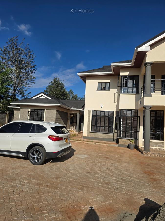5 Bed Townhouse with En Suite in Karen - 10