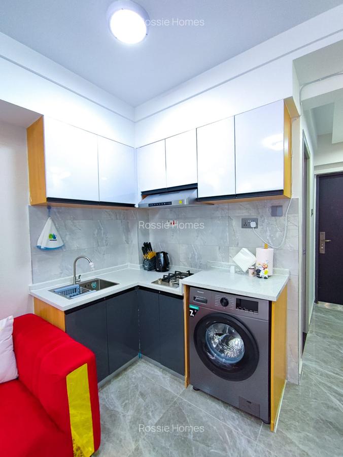 Serviced 1 Bed Apartment with En Suite at Kindaruma Rd - 2