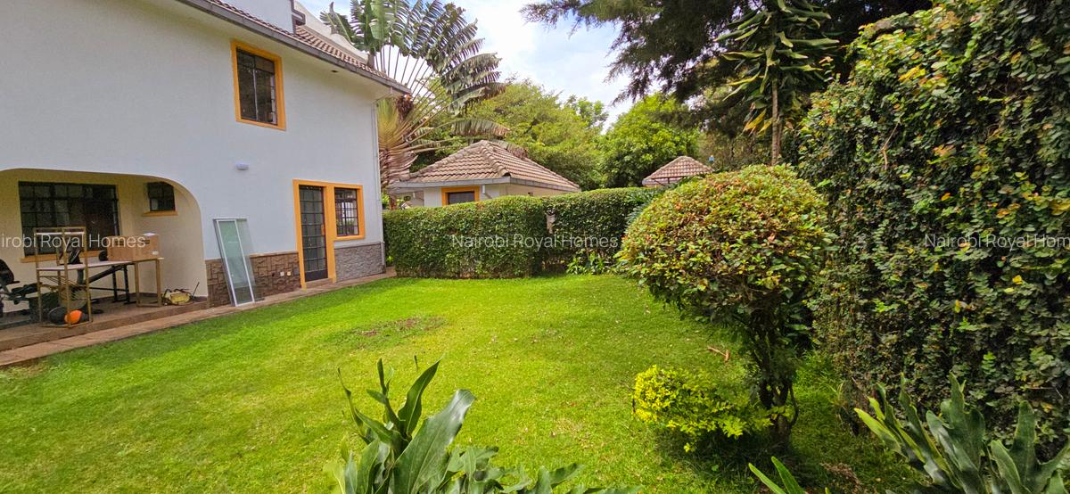 4 Bed Townhouse with En Suite at Lavington Mugumo Road - 5