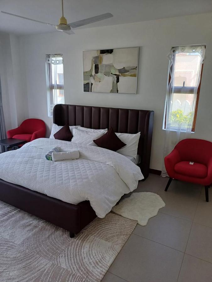 4 Bed Villa with En Suite in Kikambala - 9