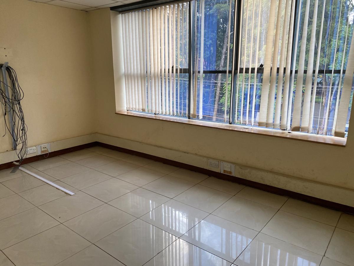 Commercial Property in Kilimani - 15