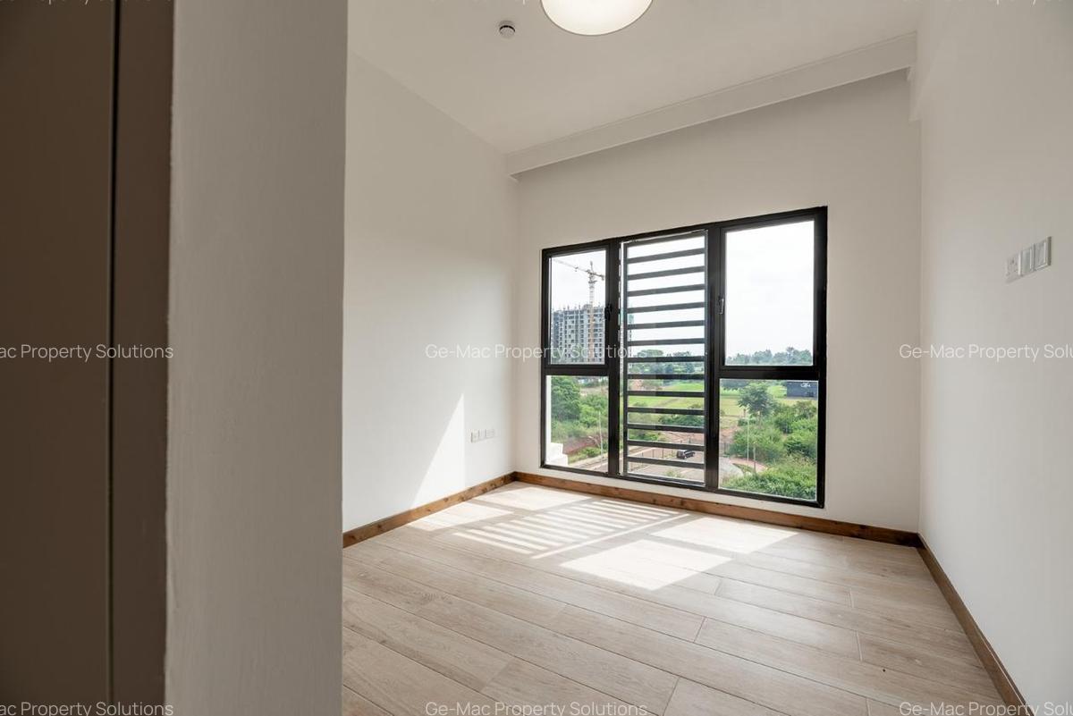 2 Bed Apartment with En Suite in Rosslyn - 4