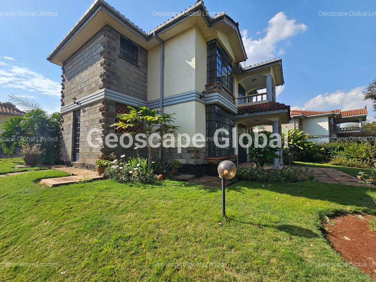 4 Bed Villa with En Suite in Nyari - 1