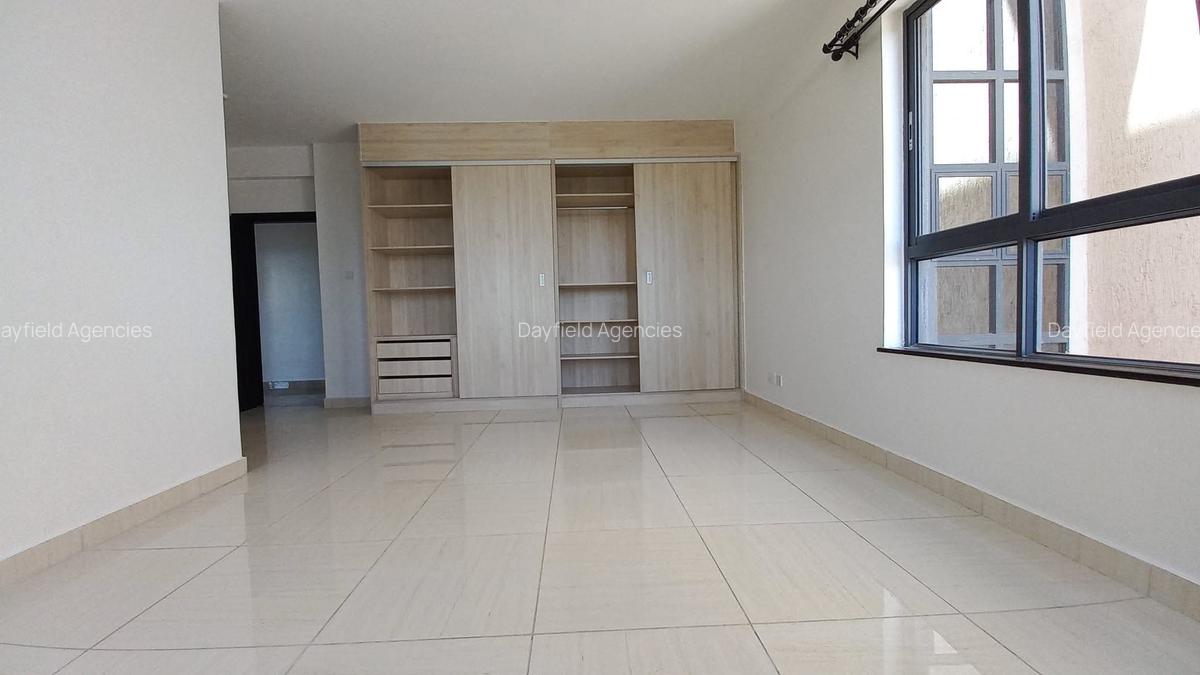 4 Bed Apartment with En Suite in General Mathenge - 6