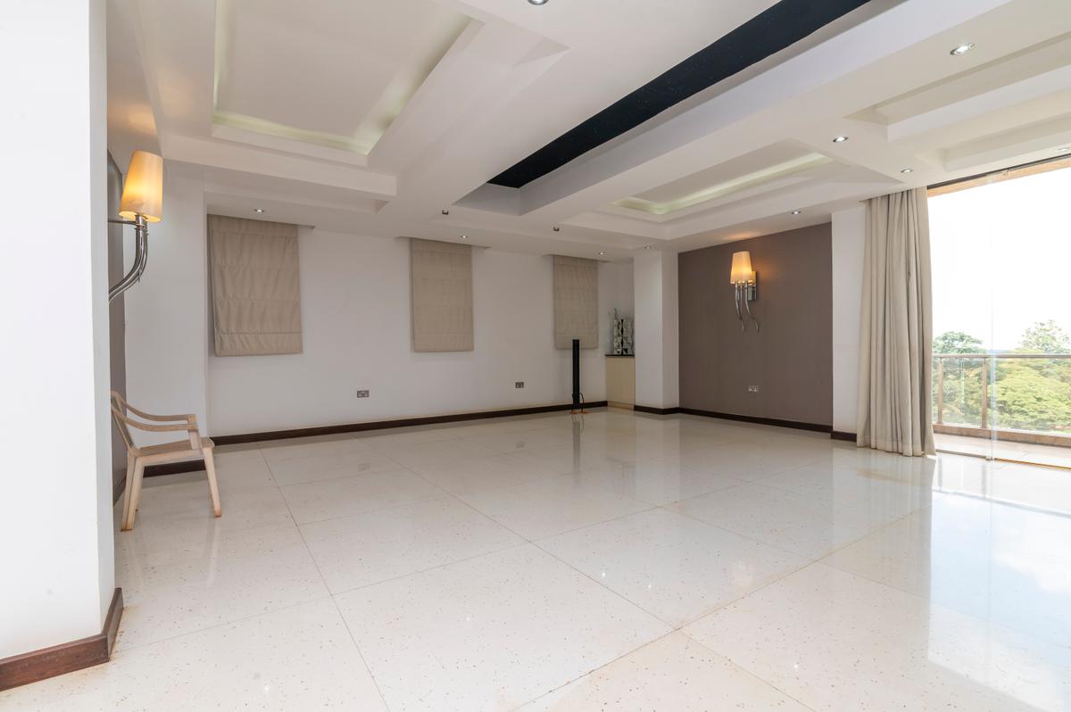 4 Bed Apartment with En Suite in Westlands Area - 4