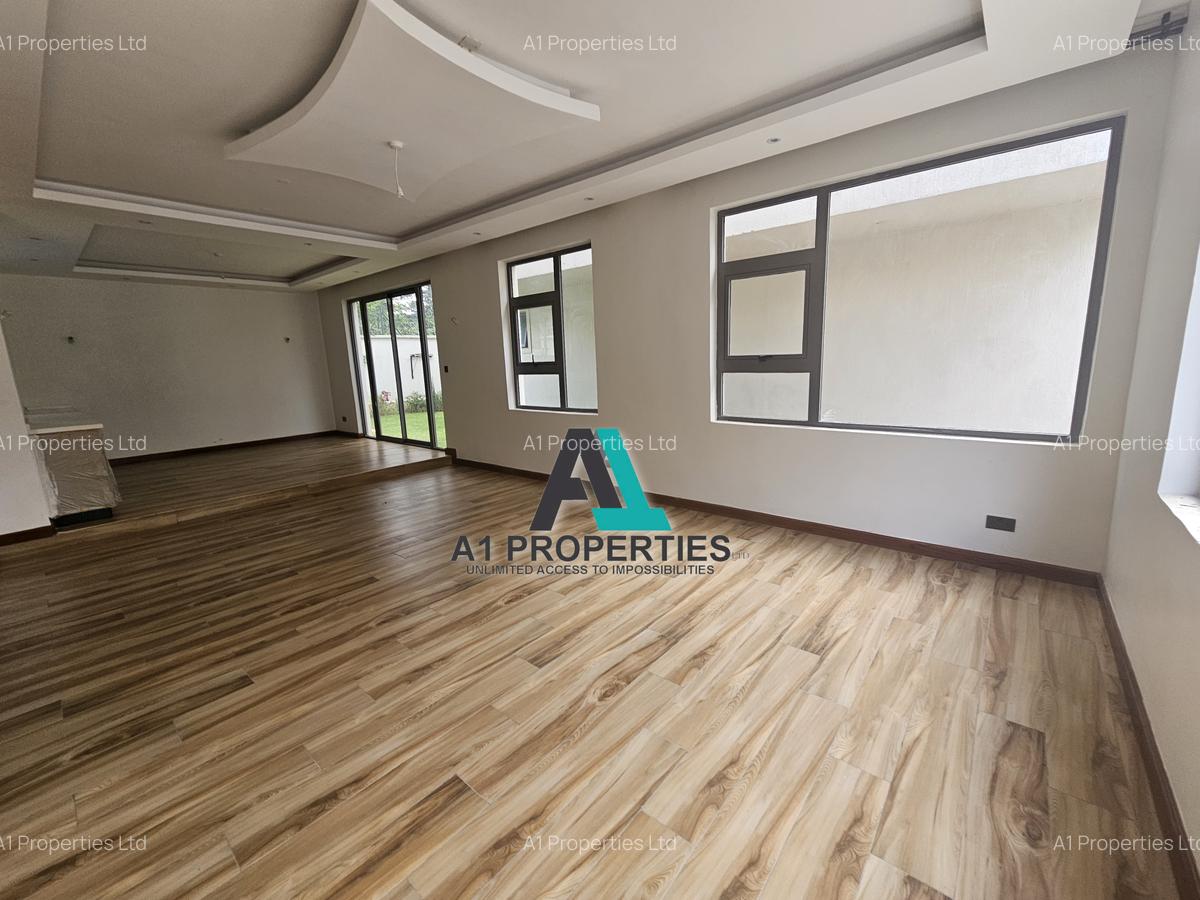 6 Bed Townhouse with En Suite in Lavington - 4
