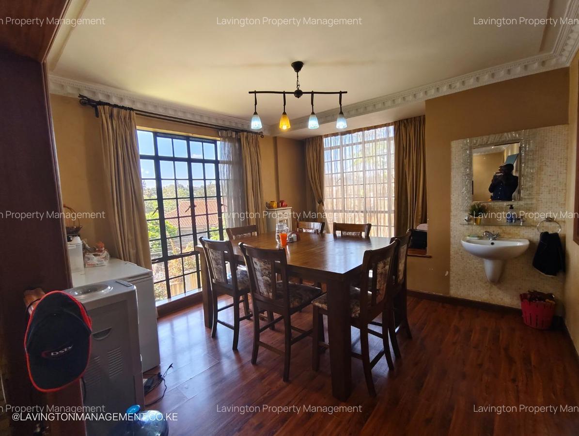 5 Bed Townhouse with En Suite at Lavington Green - 8