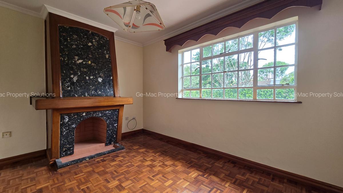 5 Bed House with En Suite in Runda - 4