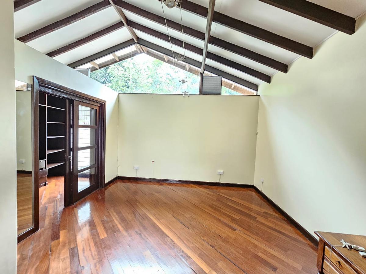 2 Bed House with En Suite in Gigiri - 14