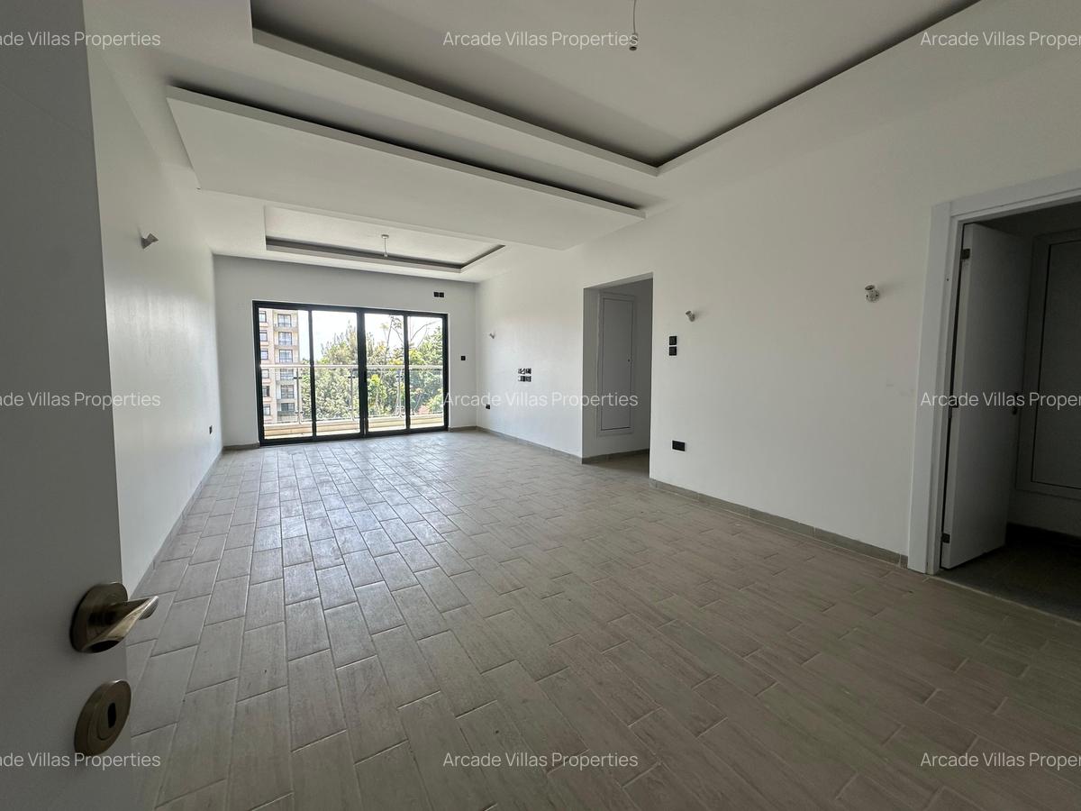 2 Bed Apartment with En Suite in Lavington - 2