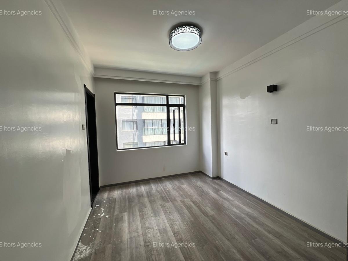 4 Bed Apartment with En Suite at Othaya Road - 9