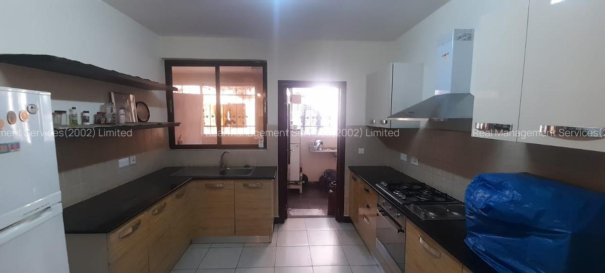 3 Bed Apartment with En Suite at Batubatu Gardens Road - 4