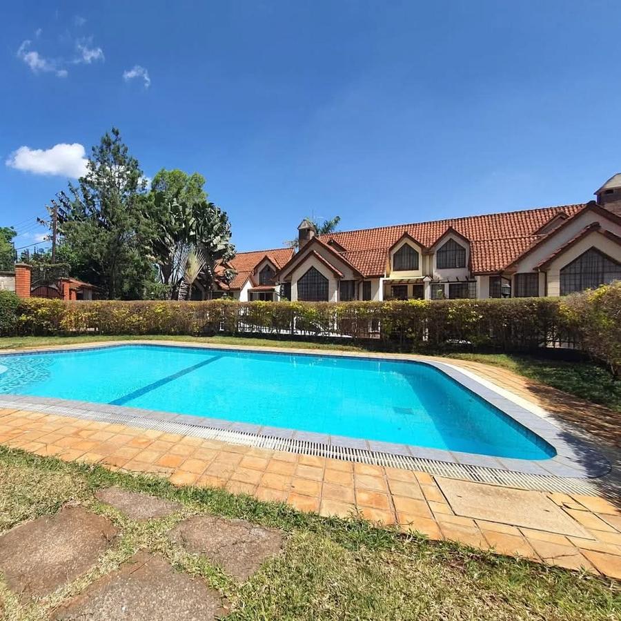 5 Bed Townhouse with Swimming Pool in Lavington - 1