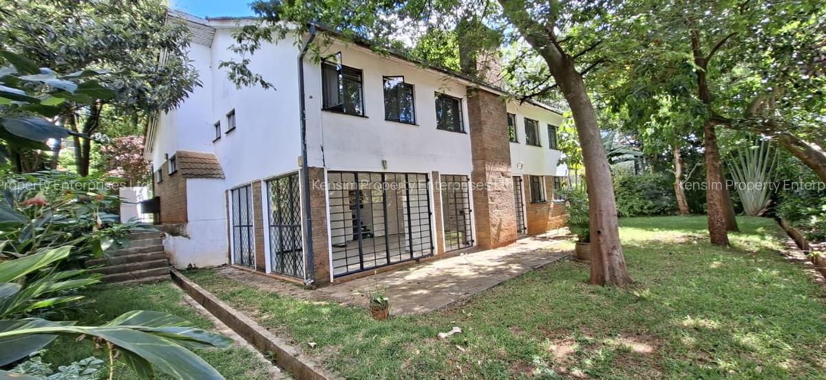 4 Bed Townhouse with En Suite in Lavington - 1