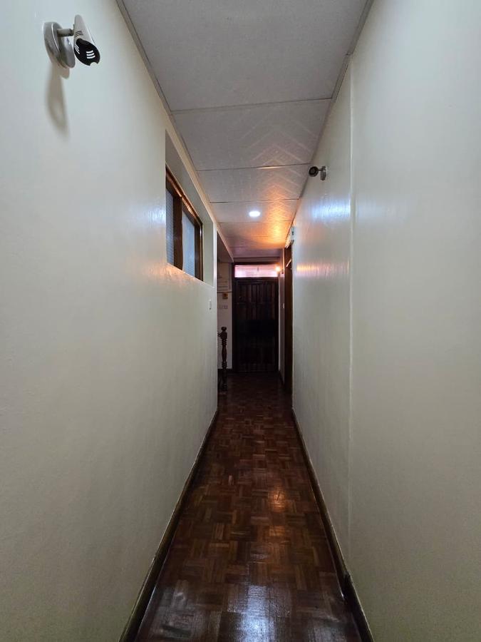 5 Bed House with En Suite at Ring Road - 18