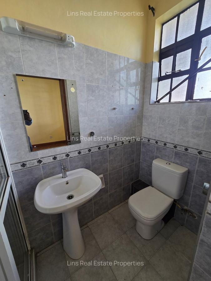 4 Bed Townhouse with En Suite in Lavington - 15