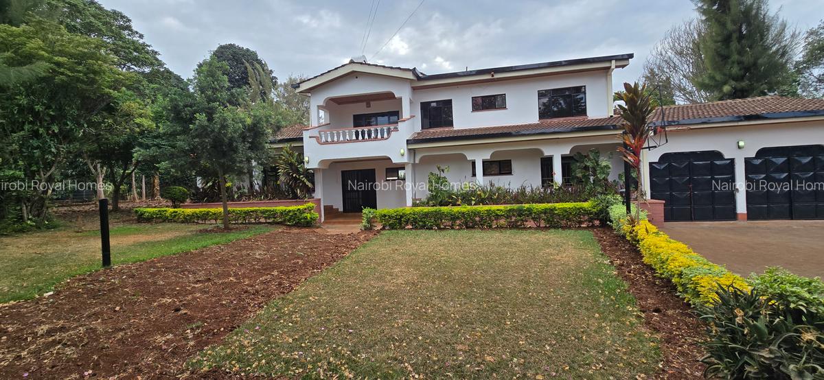 4 Bed House with En Suite at Nyari Close - 2