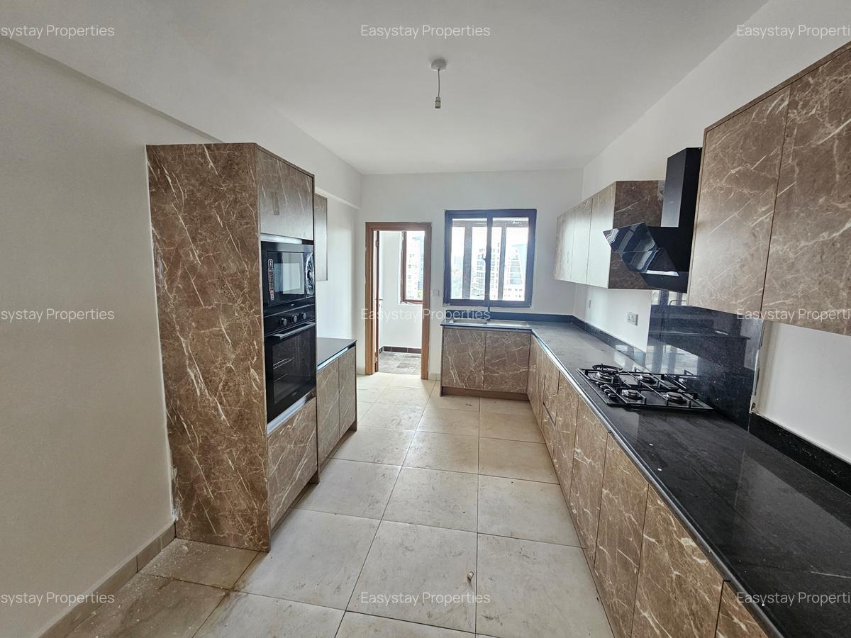 3 Bed Apartment with En Suite in Westlands Area - 3