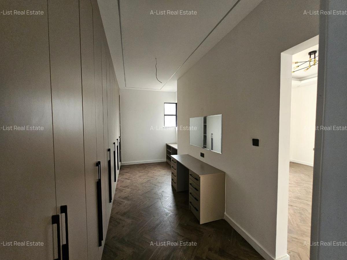 5 Bed Villa with En Suite at Muthangari Road - 14
