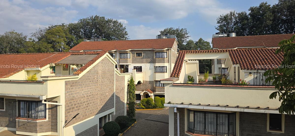 5 Bed Townhouse with En Suite at Grevillea Grove - 5