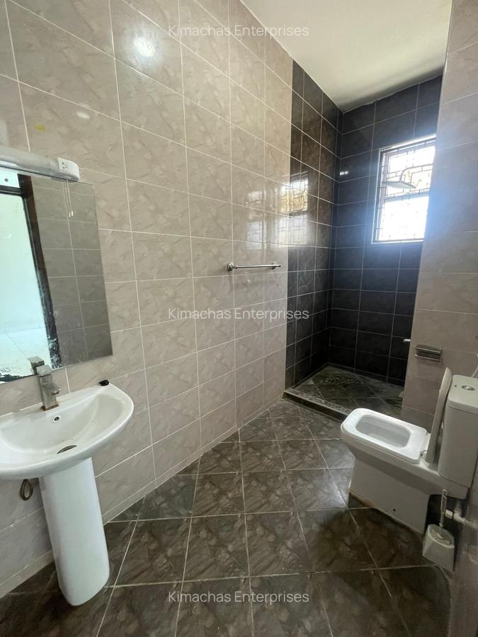 2 Bed Apartment with En Suite at Beach Road - 10