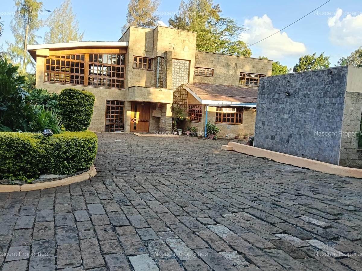 4 Bed House with En Suite in Runda - 4