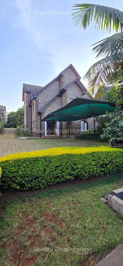 5 Bed Townhouse with En Suite at Lavington Green - 2