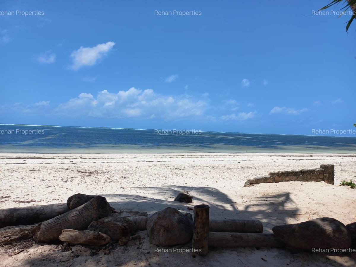 2 Bed Apartment with En Suite in Kikambala - 12