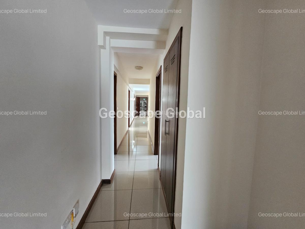 4 Bed Apartment with En Suite in Westlands Area - 3