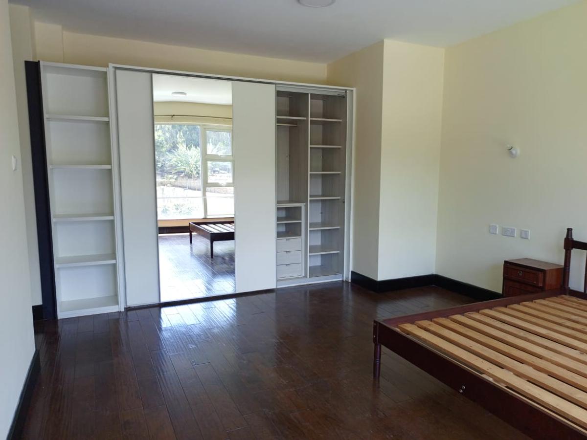 4 Bed Apartment with En Suite in General Mathenge - 6